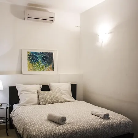 The Training Station Penzion 3*